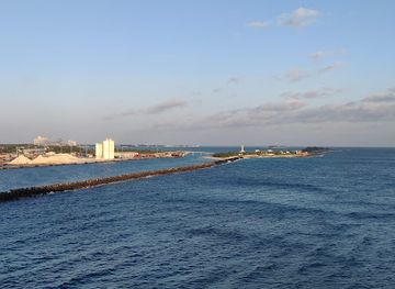 the-bahamas/new-providence/landmark/islas-out