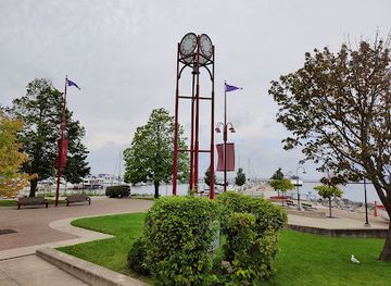 michigan/petoskey/landmark/bayfront-park