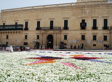 malta/fawwara-area/landmark/grandmaster-palace-courtyard