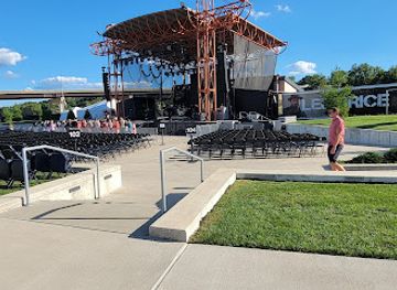 ohio/youngstown/landmark/youngstown-foundation-amphitheatre