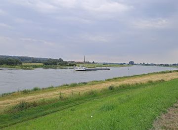 netherlands/arnhem/landmark/101st-airborne-division-monument