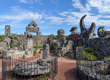 florida/sun-coast/landmark/coral-castle
