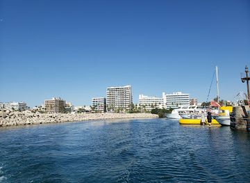 cyprus/larnaca-salt-lake/landmark/larnaca-marina