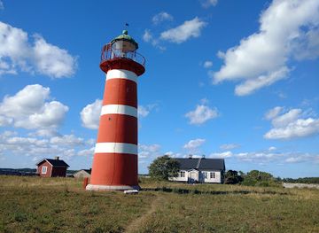 sweden/gotland/landmark/nar-lighthouse-protected-historic-lighthouse-from-1872