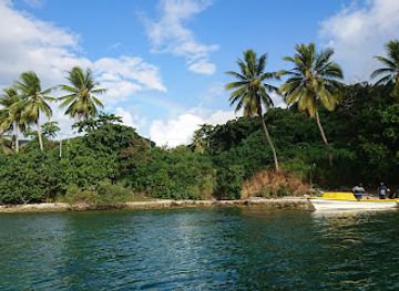 vanuatu/efate/landmark/lelepa