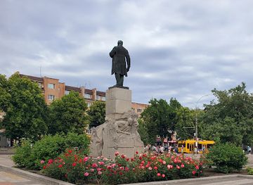 ukraine/cherkasy/landmark/pam-yatnyk-tarasovi-shevchenku
