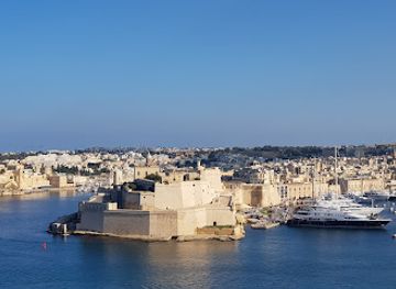 malta/harbour-area/landmark/saluting-battery