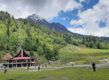 Solang Ropeway & Ski Center