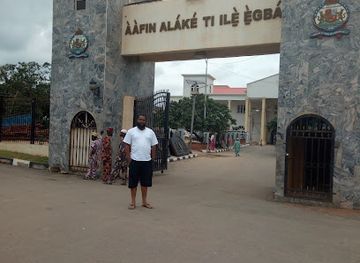 nigeria/south-east/landmark/centenary-hall-abeokuta