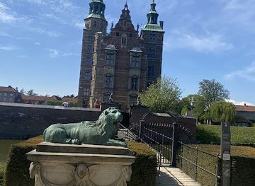 denmark/copenhagen/landmark/amitylux-tours-exceptional-guided-city-tours