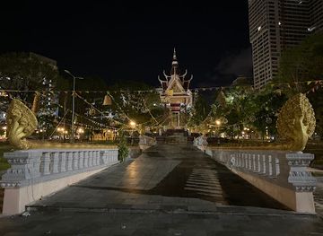 cambodia/sihanoukville/independence-beach/landmark/independence-monument