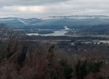 tennessee/chattanooga-valley/landmark/frank-lloyd-wright-seamour-and-gerte-shavin-house