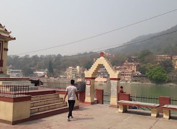 india/rishikesh/tapovan/landmark/ram-jhula
