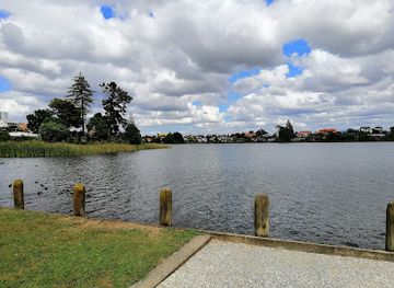 new-zealand/hamilton/frankton/landmark/innes-common