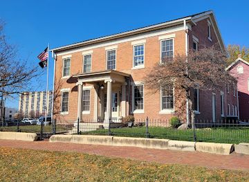 illinois/western-illinois/landmark/judge-jacob-gale-house