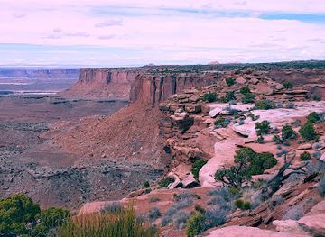 utah/canyonlands/landmark/orange-cliffs-overlook