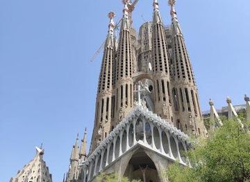 spain/barcelona/landmark/carrer-de-mallorca-401