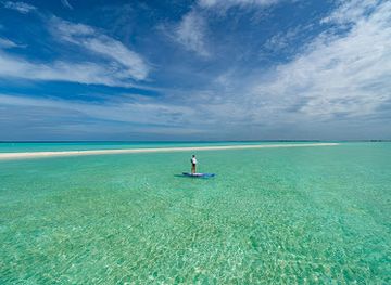 maldives/guraidhoo/landmark/sand-strip-walk
