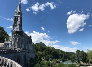 france/lourdes/landmark/miraculous-water-of-lourdes
