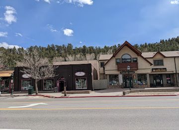 colorado/estes-park/landmark/aspen-and-evergreen-gallery