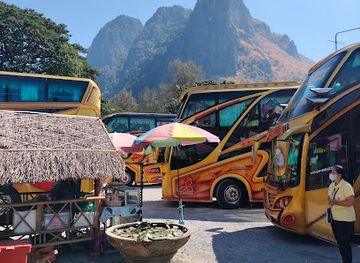 thailand/phu-kradueng/landmark/pha-nok-khao-bus-station