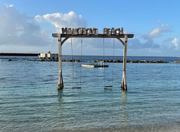curacao/piscadera/landmark/mangrove-beach-resort-swing