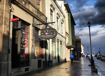 chile/punta-arenas/landmark/tapiz