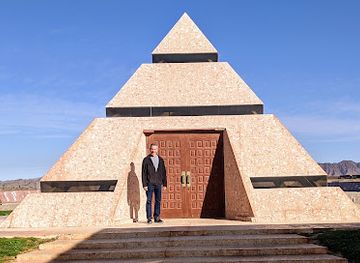 california/imperial-valley/landmark/museum-of-history-in-granite