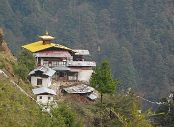 bhutan/punakha/landmark/chumphu-nye