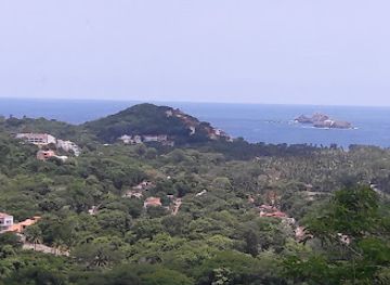 mexico/ixtapa-zihuatanejo/landmark/cocodrilario-playa-linda