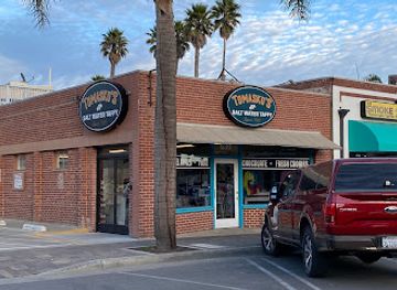 california/pismo-beach/landmark/tomasko-s-salt-water-taffy