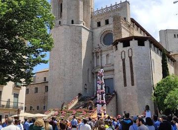 spain/girona/landmark/placa-de-sant-feliu