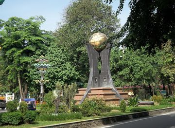 indonesia/medan/medan-polonia/landmark/bola-dunia-monument