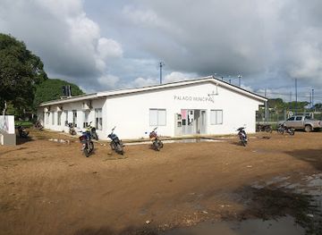 colombia/macarena-range/landmark/alcaldia-municipal-la-macarena-sede-cristal