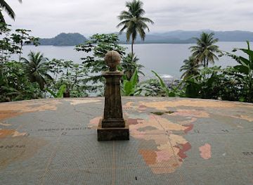sao-tome-and-principe/trindade/landmark/equator-landmark