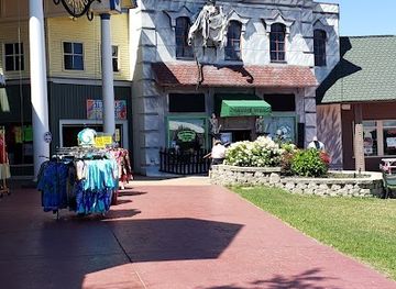 michigan/mackinac-island/landmark/the-haunted-theatre