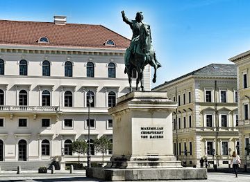 germany/munich/maxvorstadt/landmark/wittelsbacherplatz