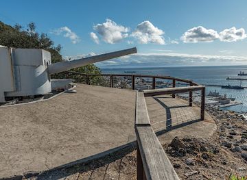 gibraltar/little-bay/landmark/devil-s-gap-battery