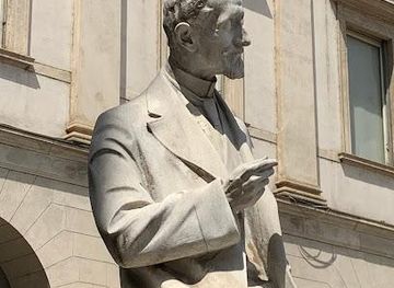 italy/bergamo/landmark/monument-to-giulio-ricordi