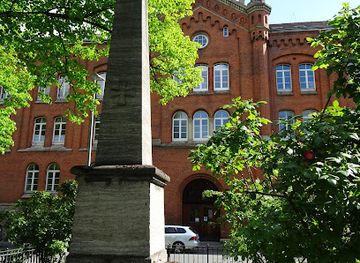 germany/hannover/vahrenwald/landmark/kriegerdenkmal