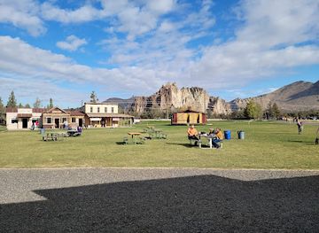 oregon/crook-county/landmark/smith-rock-ranch