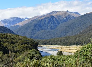 new-zealand/mount-aspiring-national-park/landmark/haast-pass-lookout