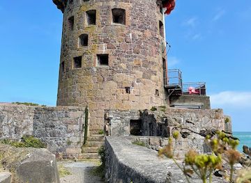 jersey/le-hocq-tower/landmark/archirondel-tower