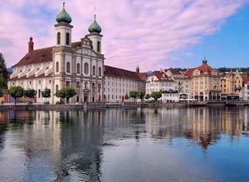 switzerland/lucerne/old-town/landmark/jesuitenplatz