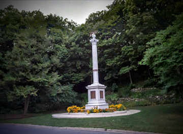 illinois/peoria/landmark/grand-view-drive