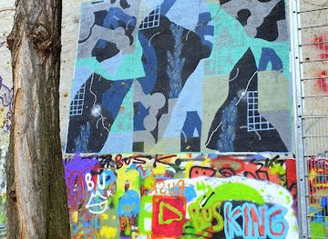 austria/vienna/neubau/landmark/murals-calle-libre