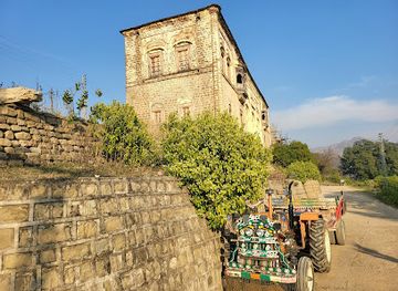 pakistan/azad-jammu-and-kashmir/landmark/dewan-e-khas