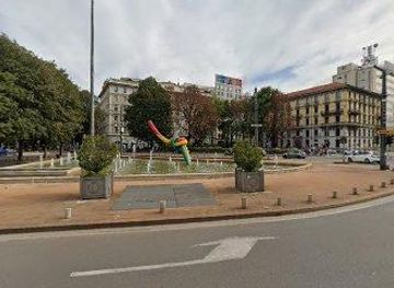 italy/milan/landmark/piazzale-luigi-cadorna-1662