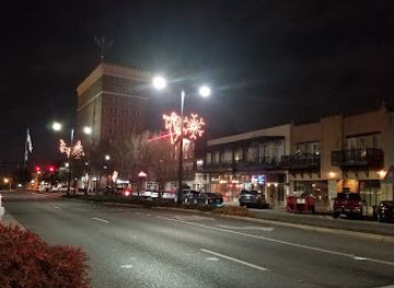 alabama/tuscaloosa/landmark/mugshots-grill-and-bar-tuscaloosa-al
