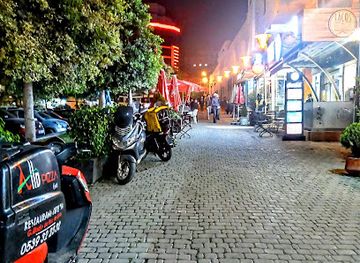 morocco/tangier/landmark/place-al-madina